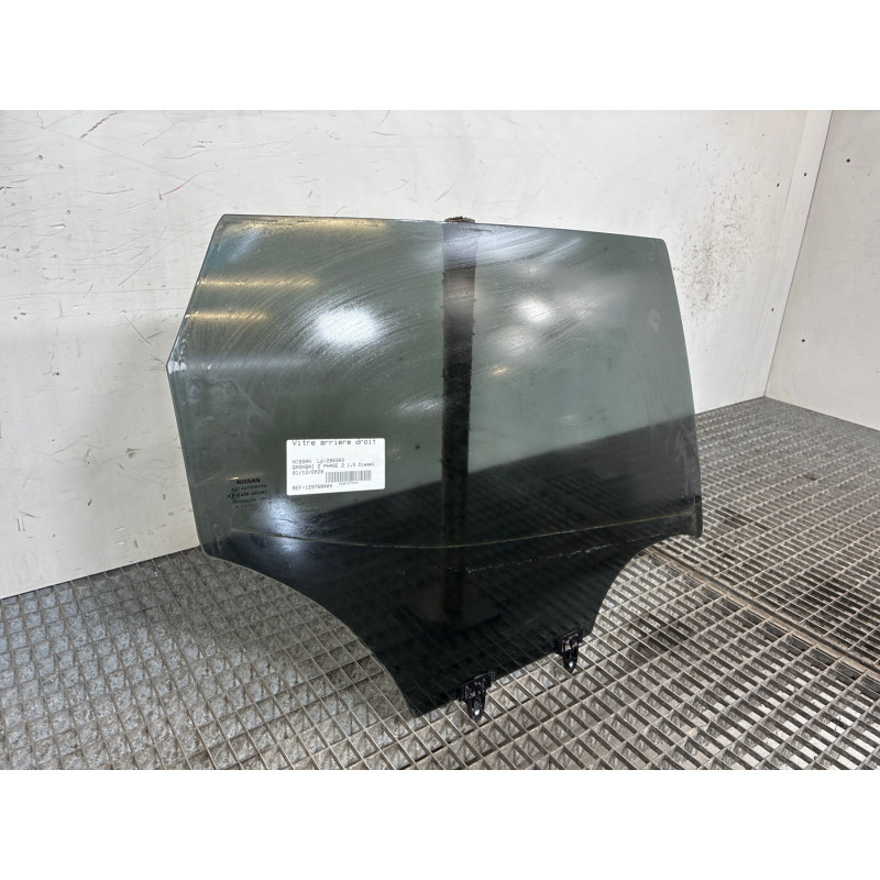 Vitre arriere droit NISSAN QASHQAI 2 Photo n°3