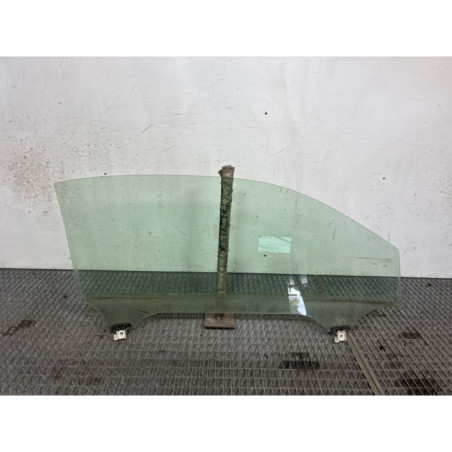 Vitre avant gauche TOYOTA IQ Photo n°1