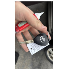 Vitre avant gauche TOYOTA IQ