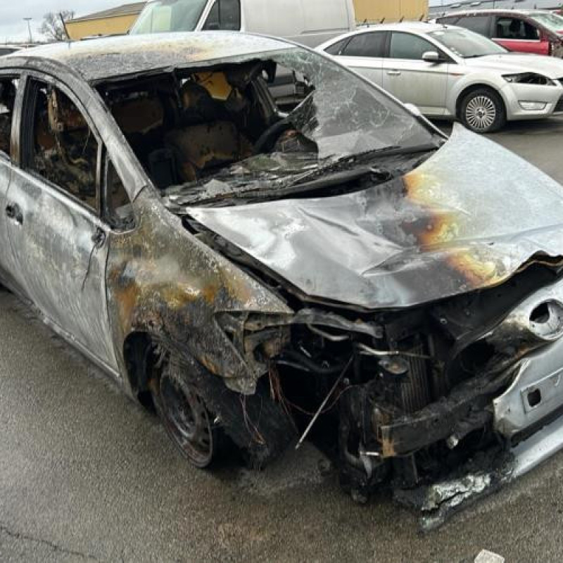 Serrure avant gauche TOYOTA AURIS 1 Photo n°6