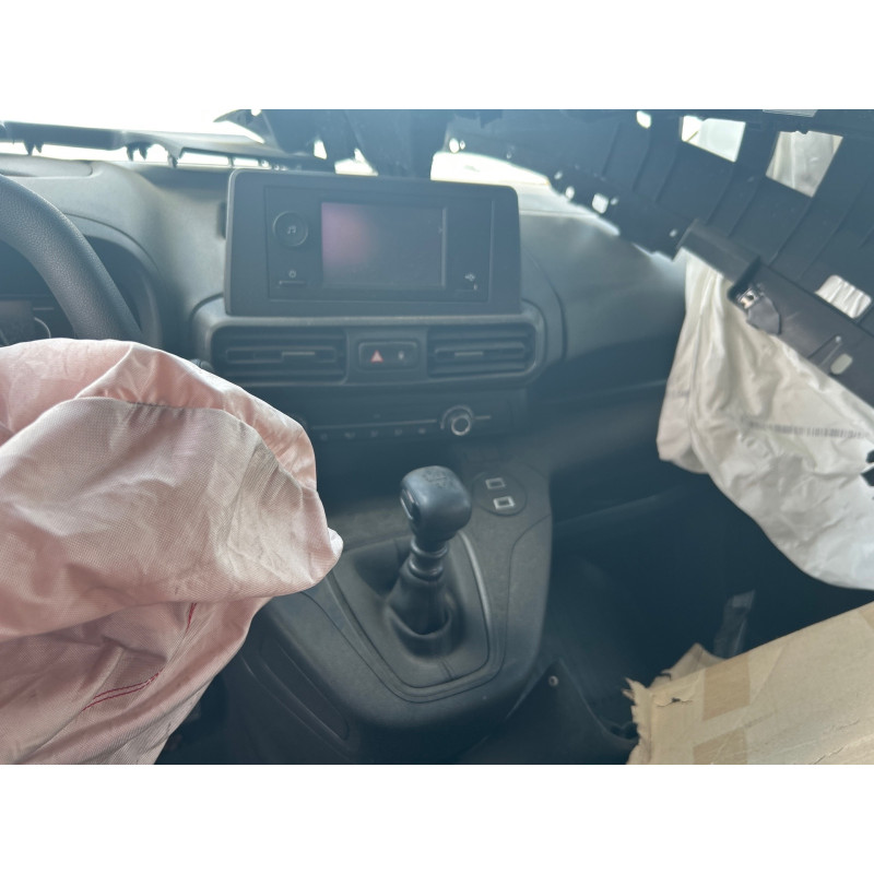 Baguette de porte arriere droite TOYOTA PROACE 3 CITY Photo n°9