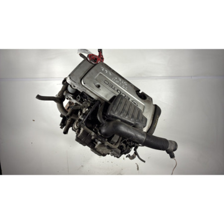 Moteur OPEL CORSA C Photo n°1