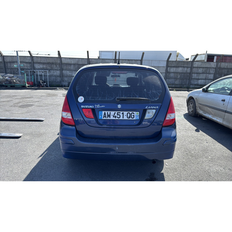 Moteur SUZUKI LIANA Photo n°9