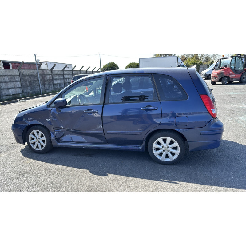 Moteur SUZUKI LIANA Photo n°11