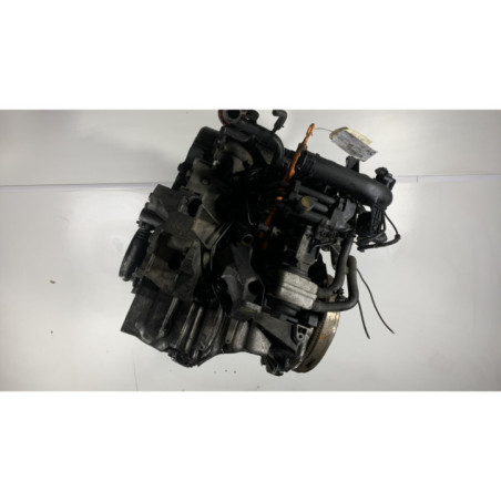 Moteur VOLKSWAGEN PASSAT 4 Photo n°1