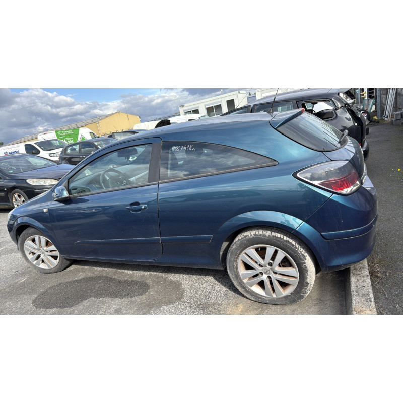 Moteur OPEL ASTRA H Photo n°10