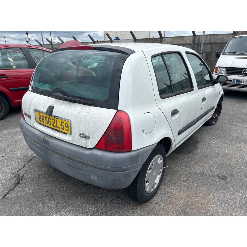 Capot RENAULT CLIO 2 Photo n°8