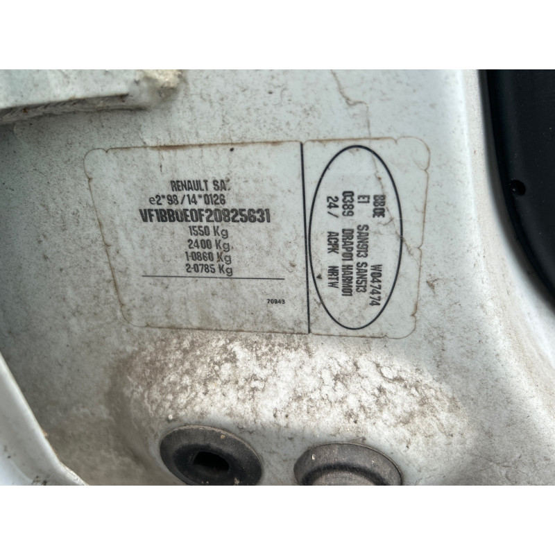 Capot RENAULT CLIO 2 Photo n°15