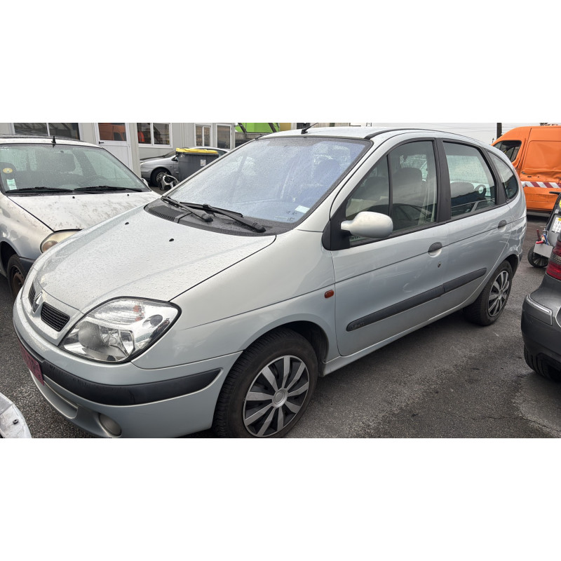 Anti brouillard gauche (feux) RENAULT SCENIC 1 Photo n°4