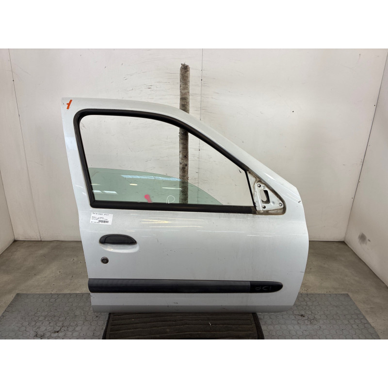 Porte avant droit RENAULT CLIO 2 Photo n°3