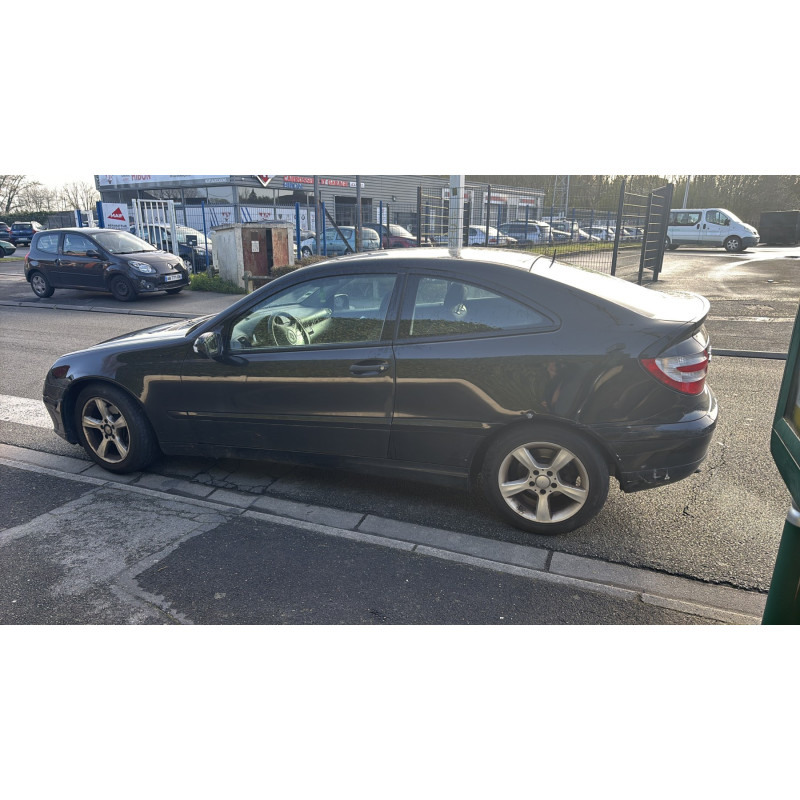 Capot MERCEDES CLASSE C 203 COUPE SPORT Photo n°9