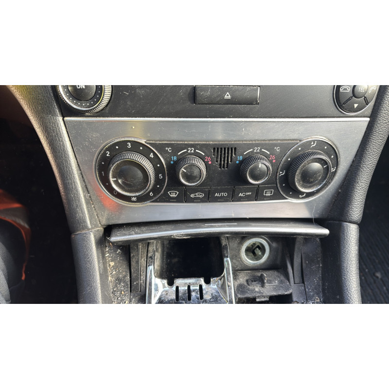 Capot MERCEDES CLASSE C 203 COUPE SPORT Photo n°14