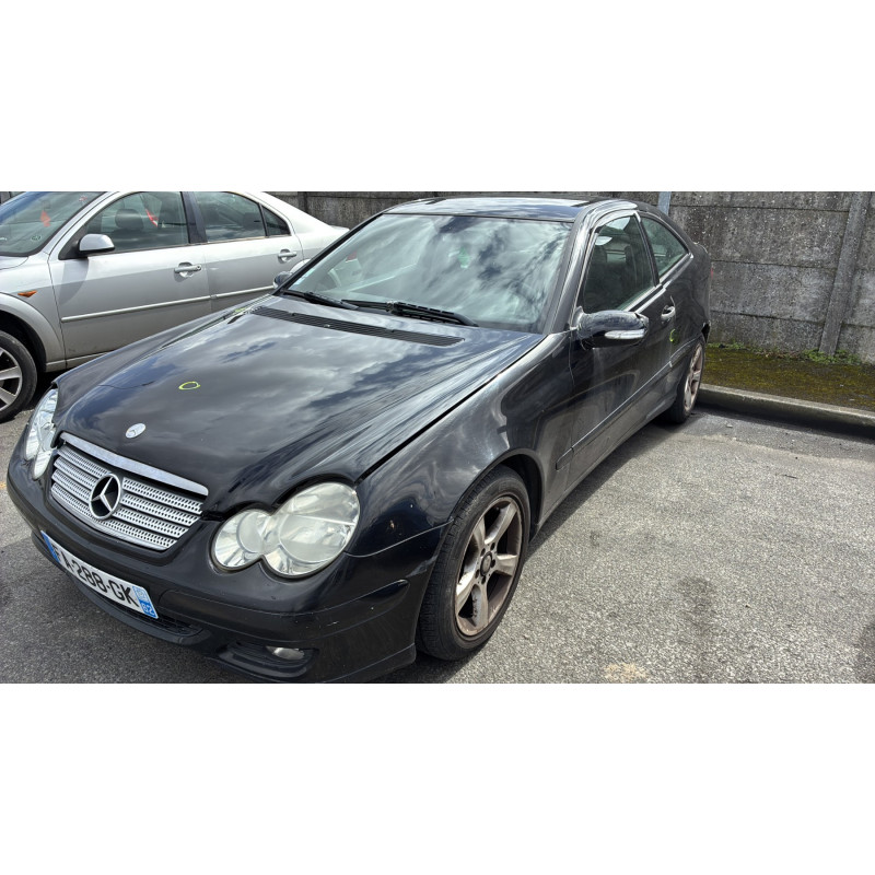Capot MERCEDES CLASSE C 203 COUPE SPORT Photo n°17