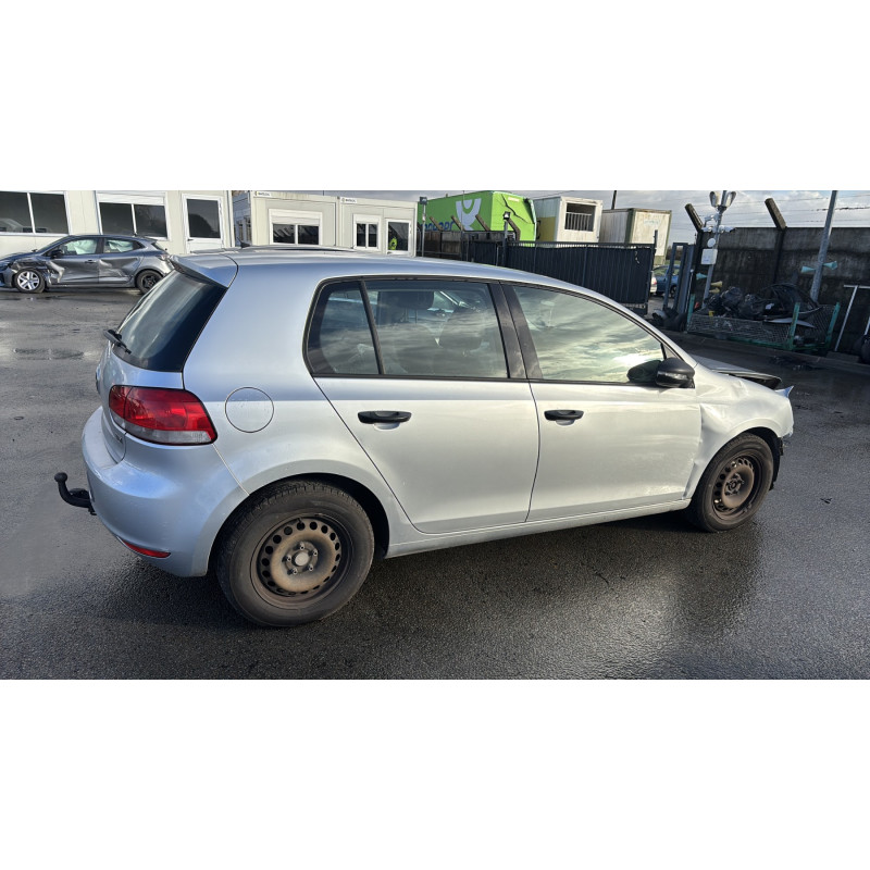 Malle/Hayon arriere VOLKSWAGEN GOLF 6 Photo n°11