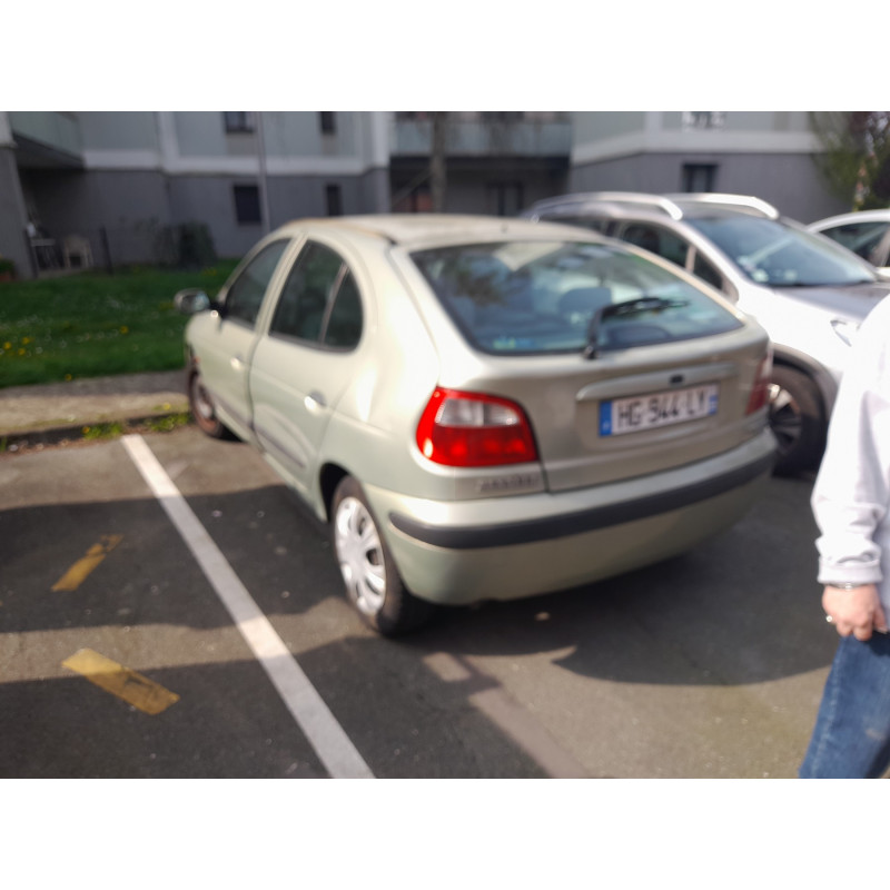 Retroviseur gauche RENAULT MEGANE 1 Photo n°9