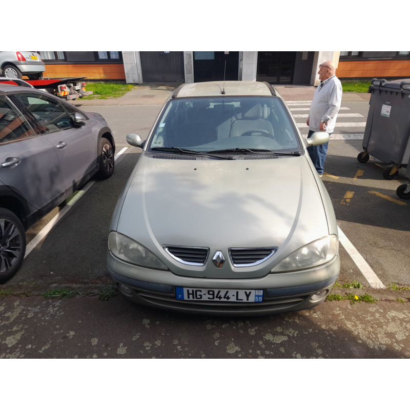 Retroviseur gauche RENAULT MEGANE 1 Photo n°10