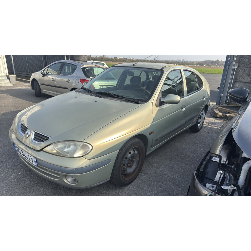 Retroviseur gauche RENAULT MEGANE 1 Photo n°17