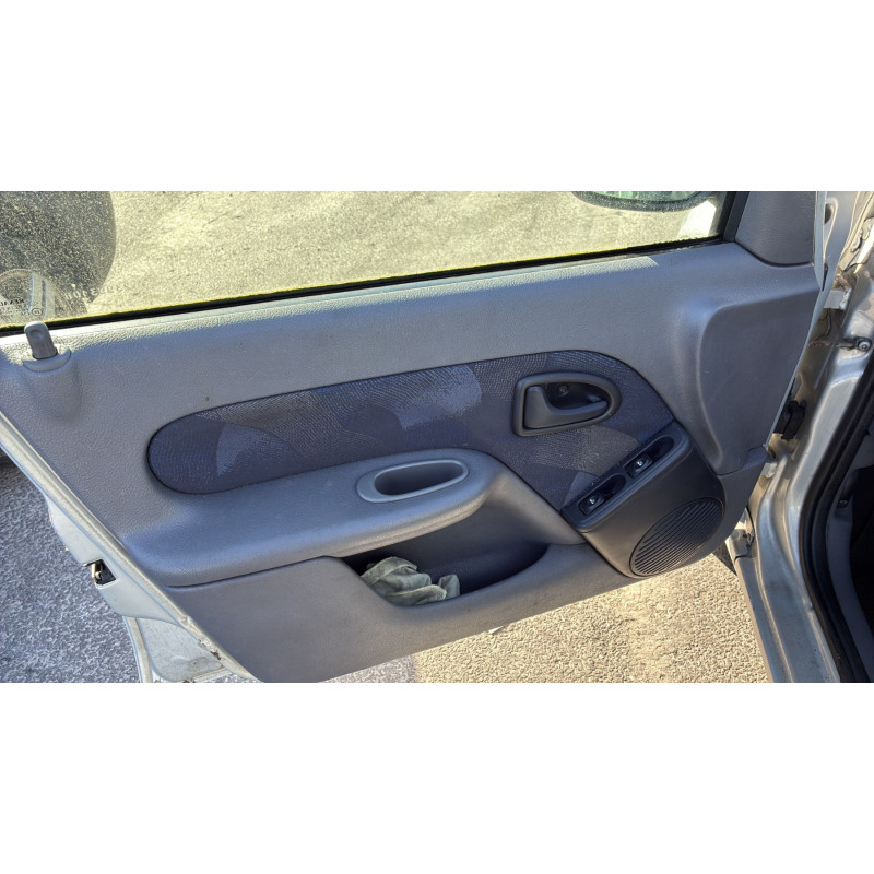 Anti brouillard droit (feux) RENAULT CLIO 2 Photo n°13