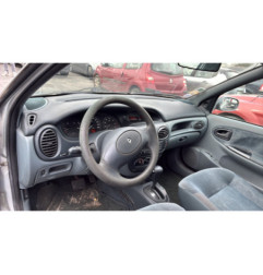 Capot RENAULT MEGANE 1