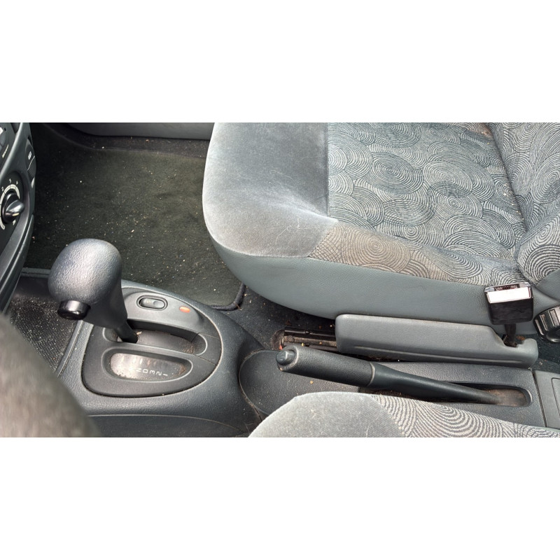 Capot RENAULT MEGANE 1 Photo n°19