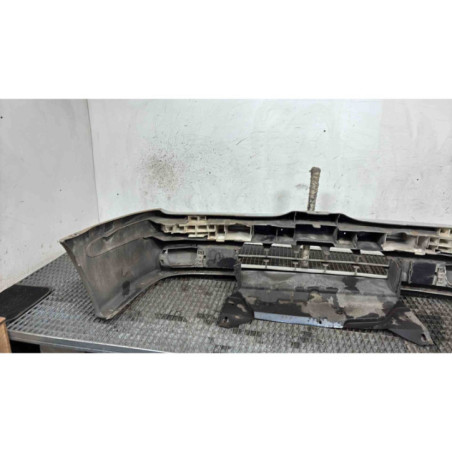 Pare choc avant RENAULT MEGANE 1