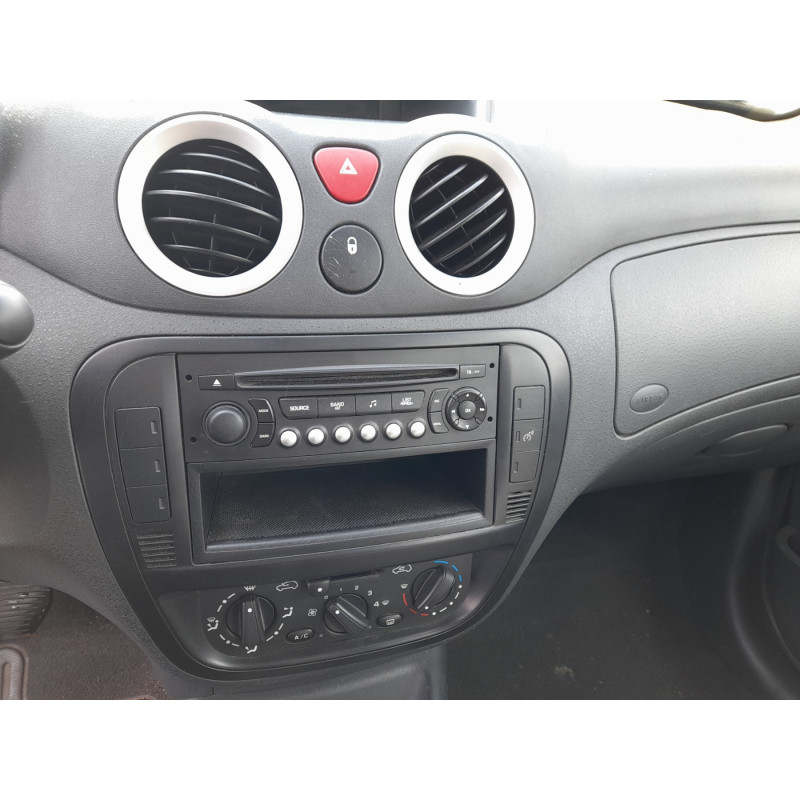 Feu arriere stop central CITROEN C3 1 Photo n°12