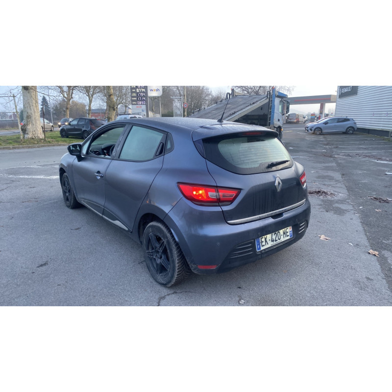 Malle/Hayon arriere RENAULT CLIO 4 Photo n°8