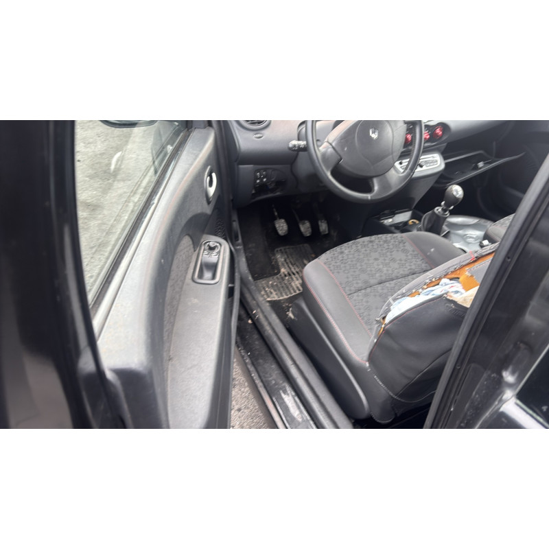 Capot RENAULT TWINGO 2 Photo n°13