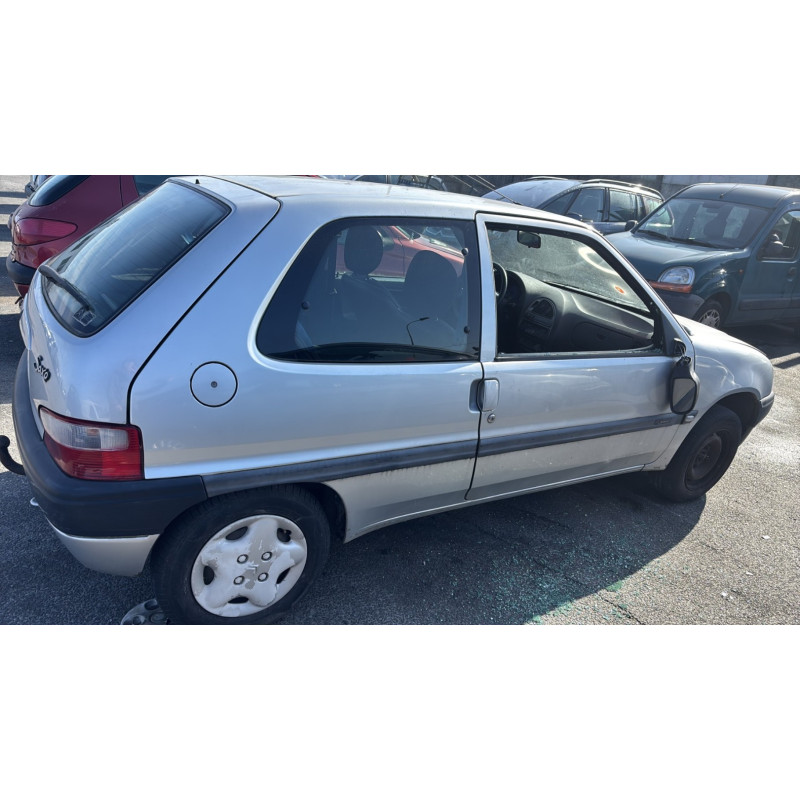 Malle/Hayon arriere CITROEN SAXO Photo n°5