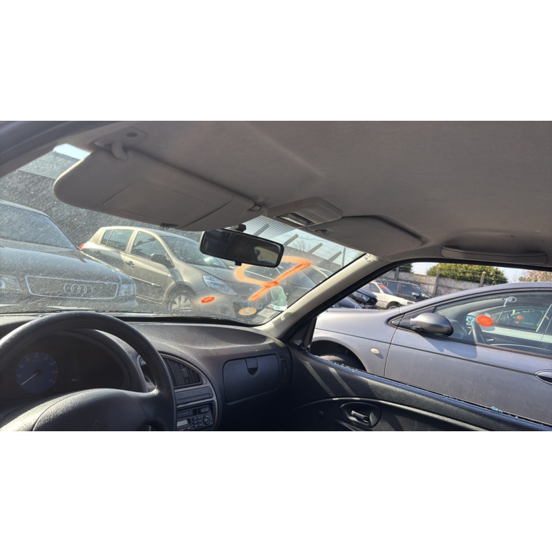 Malle/Hayon arriere CITROEN SAXO Photo n°7