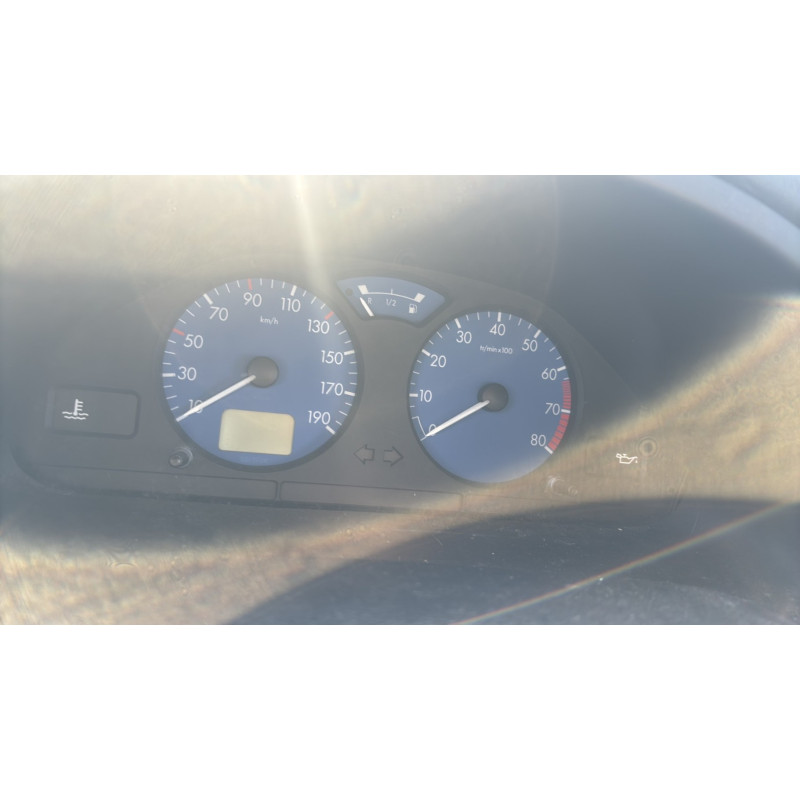 Malle/Hayon arriere CITROEN SAXO Photo n°16