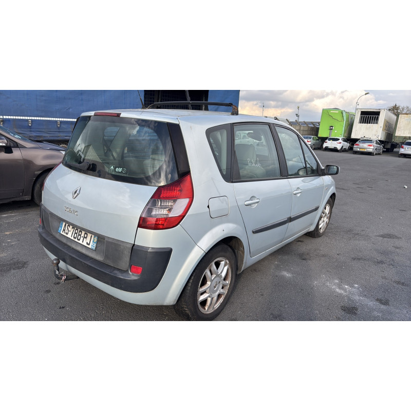 Malle/Hayon arriere RENAULT SCENIC 2 Photo n°9