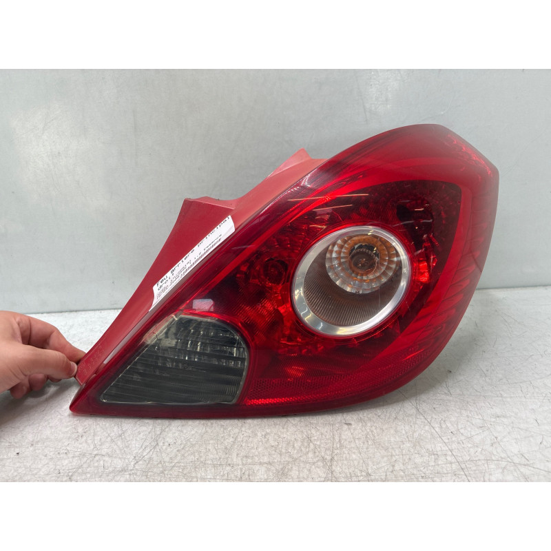 Feu arriere principal droit (feux) OPEL CORSA D Photo n°3