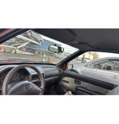 Attache ceinture arriere gauche PEUGEOT 106