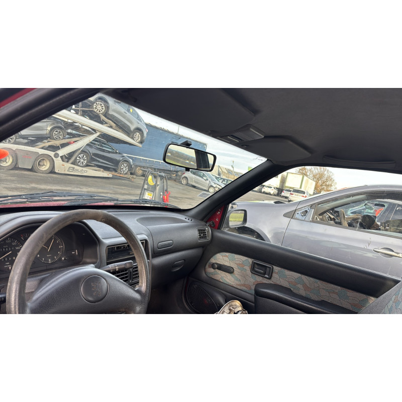 Attache ceinture arriere gauche PEUGEOT 106 Photo n°16