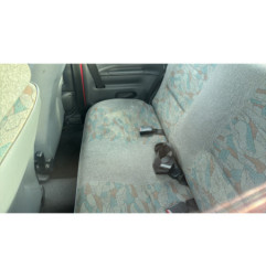Attache ceinture arriere gauche PEUGEOT 106