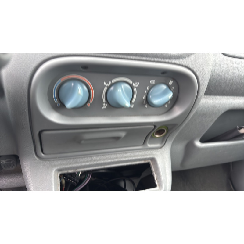 Bouton de warning RENAULT TWINGO 1 Photo n°19