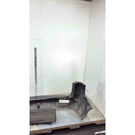 Pare choc arriere PEUGEOT 5008 1