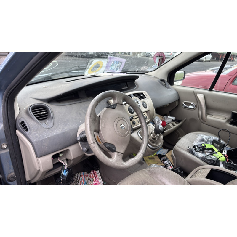 Malle/Hayon arriere RENAULT GRAND SCENIC 2 Photo n°19