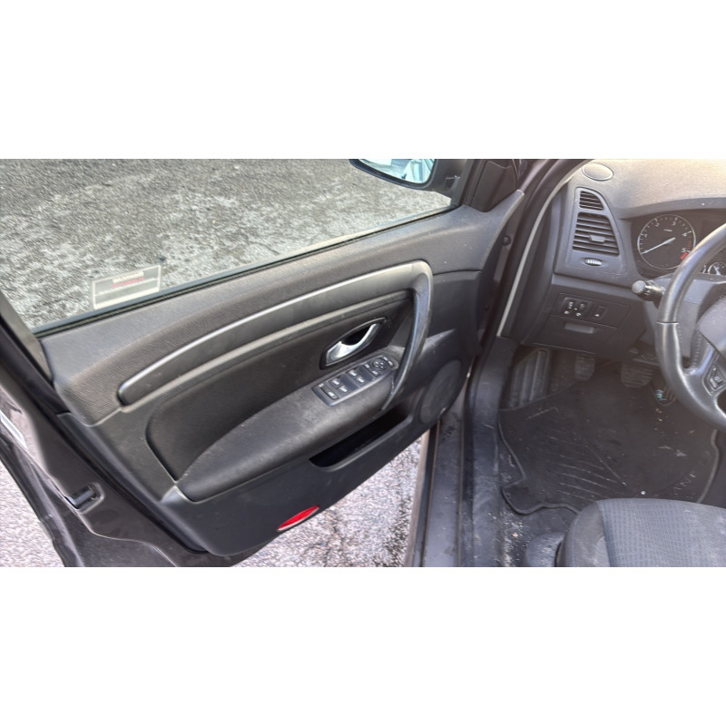 Malle/Hayon arriere RENAULT LAGUNA 3 Photo n°12