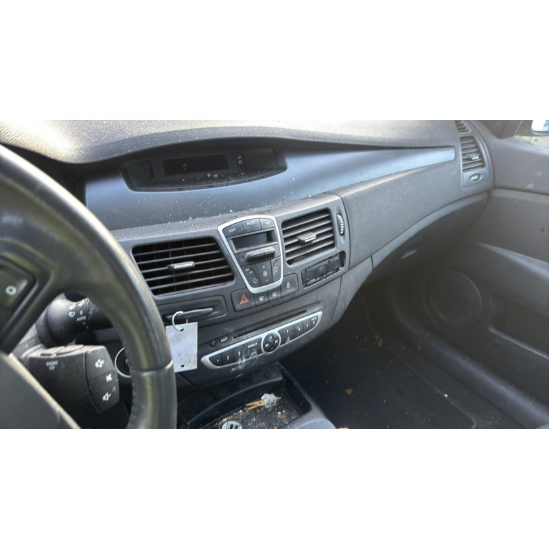 Malle/Hayon arriere RENAULT LAGUNA 3 Photo n°15