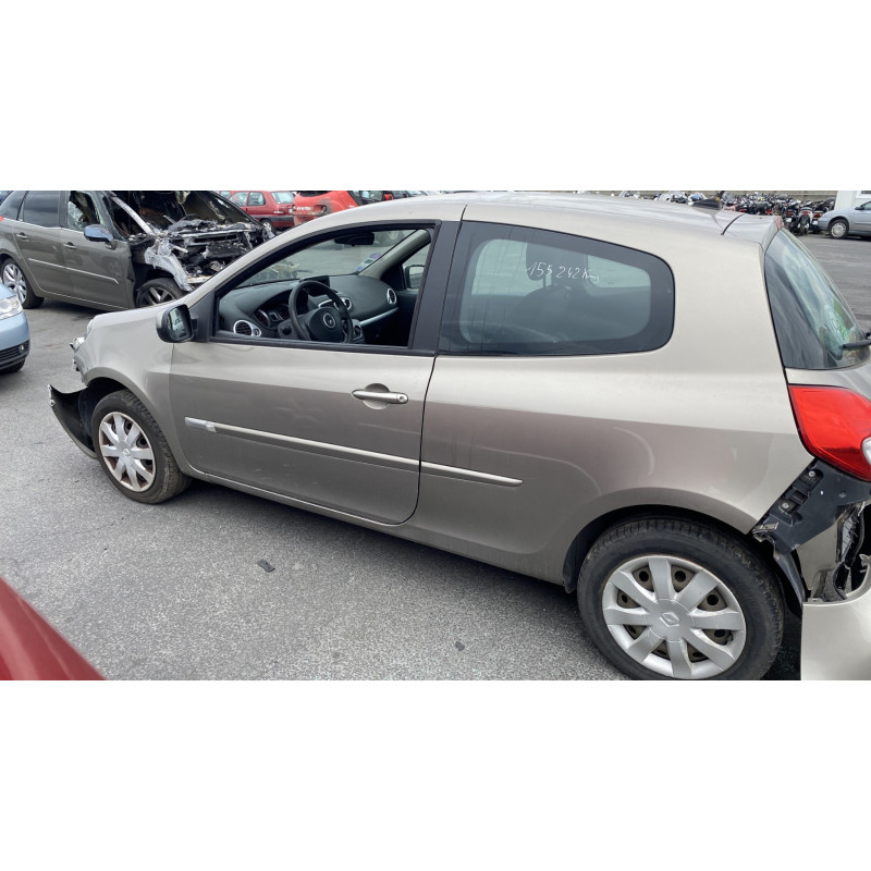 Porte avant droit RENAULT CLIO 3 Photo n°10