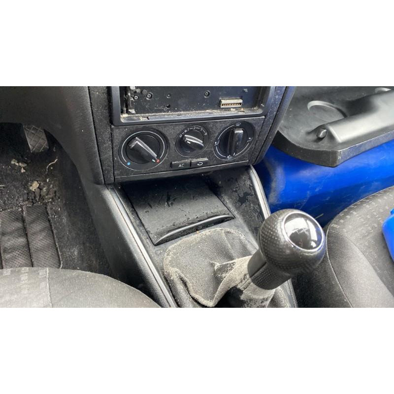 Poignee hayon VOLKSWAGEN GOLF 4 Photo n°11