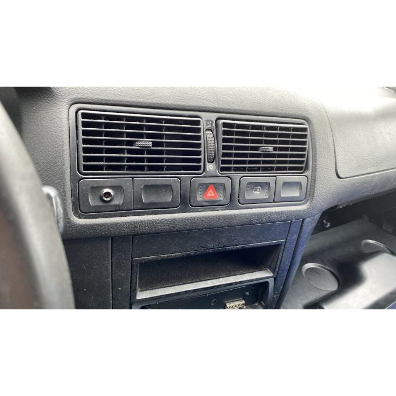 Poignee hayon VOLKSWAGEN GOLF 4 Photo n°14
