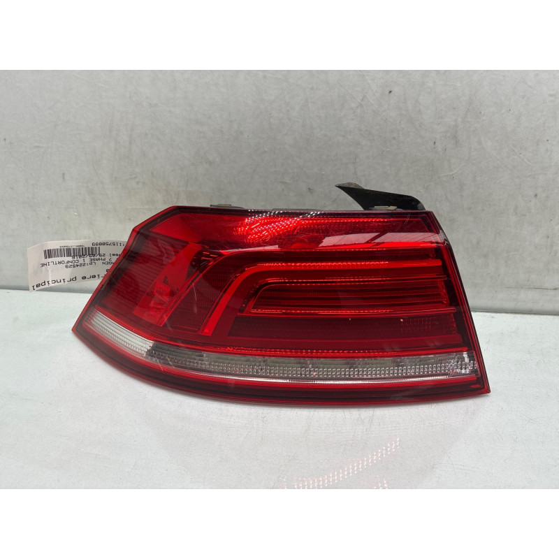 Feu arriere principal gauche (feux) VOLKSWAGEN PASSAT 7 Photo n°1