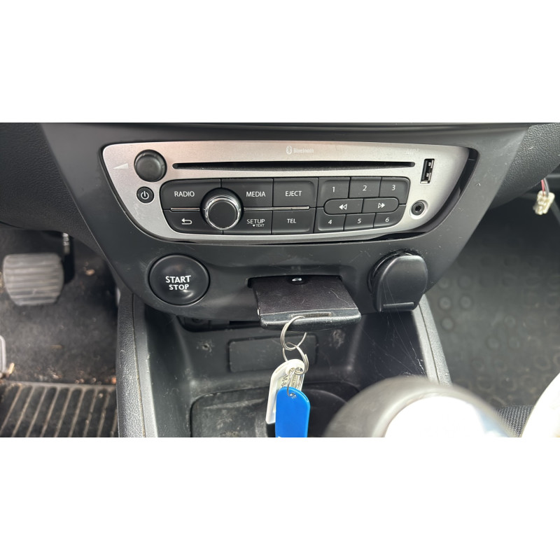 Poignee porte arriere gauche RENAULT MEGANE 3 Photo n°19