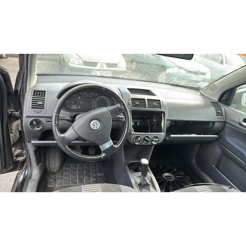 Poignee interieur avant droit VOLKSWAGEN POLO 4 Photo n°17