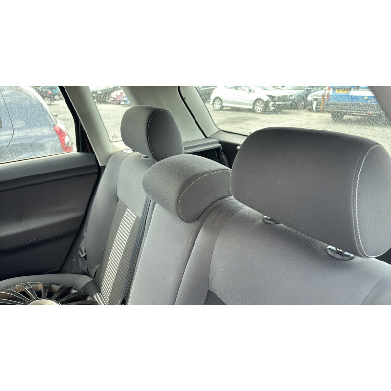Poignee interieur avant droit VOLKSWAGEN POLO 4 Photo n°18