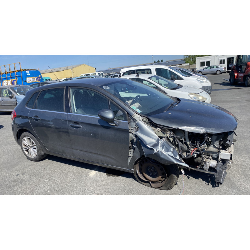 Pare choc arriere CITROEN C4 2 Photo n°13