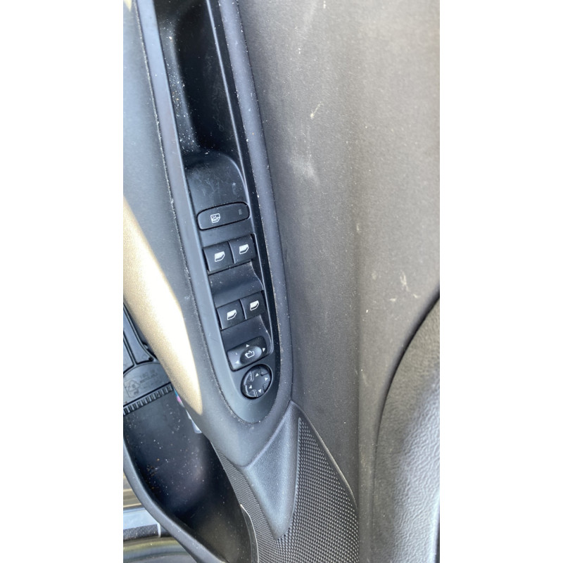Pare choc arriere CITROEN C4 2 Photo n°16